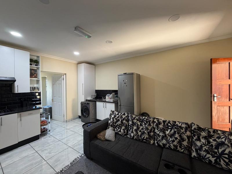 To Let 1 Bedroom Property for Rent in Grahamstown Eastern Cape